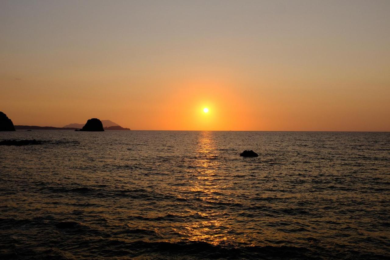 ポロニア Milora Sunsetアパートホテル エクステリア 写真
